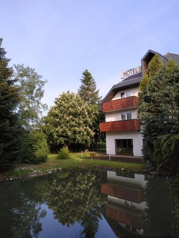 Zenner'S Landhotel Newel Ngoại thất bức ảnh