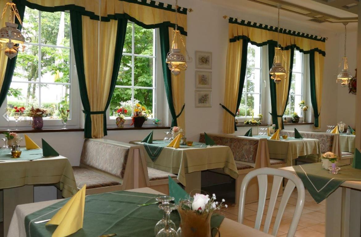 Zenner'S Landhotel Newel Ngoại thất bức ảnh